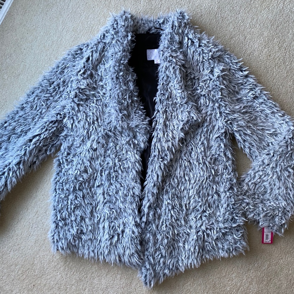 Women’s faux fur jacket, NWT